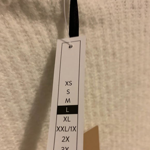 Sweater - Picture 2 of 4